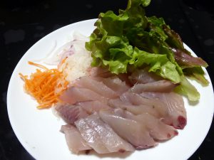香川県さぬき市沖で釣れた鰆のお刺身